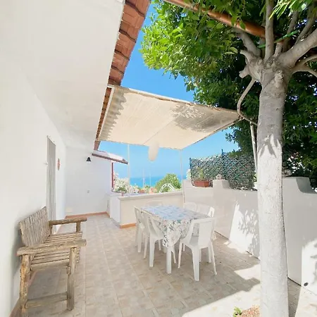 Trilocale 1 Sul Mare Apartment