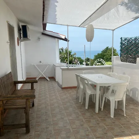 Trilocale 1 Sul Mare * بيسْكيتْشّي
